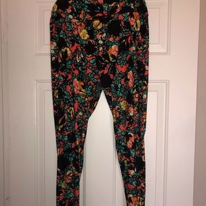 LuLaRoe TC Leggings.